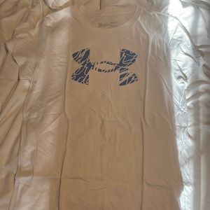 Women’s Under Armour Shirt